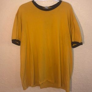 Mens XL Old Navy Tee (Yellow and Blue)